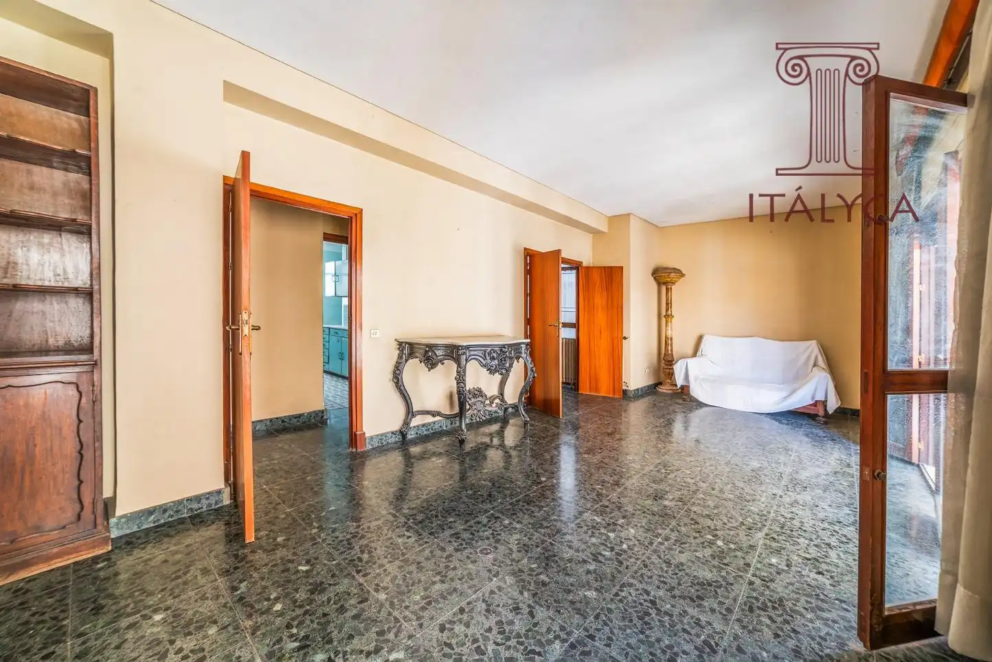 Sala de estar de Piso en venta en Sevilla con Terraza y Trastero