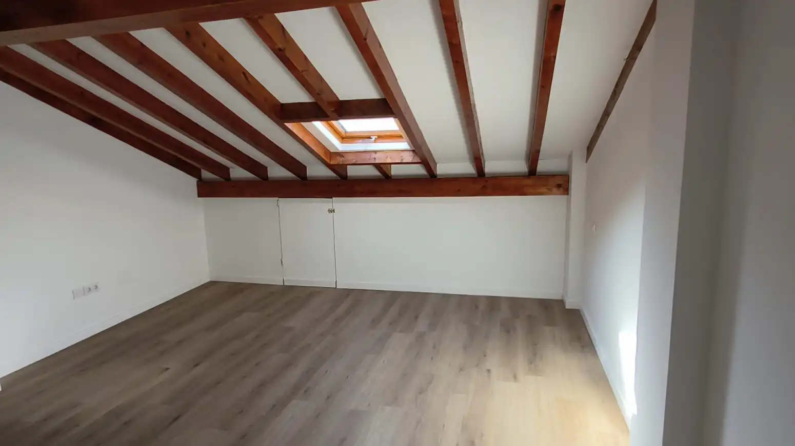 Casa adosada en venta en Santa Cruz de Bezana con Calefacción y Parquet
