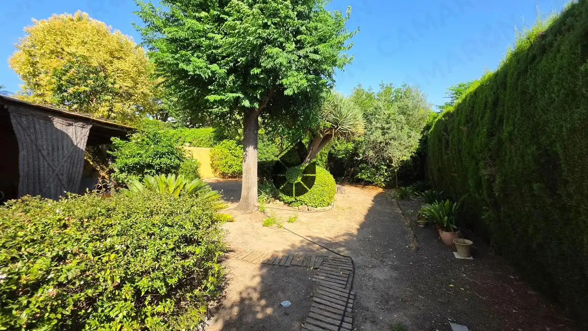 Jardín de Casa adosada en venta en Mairena del Aljarafe con Aire acondicionado, Jardín privado y Trastero