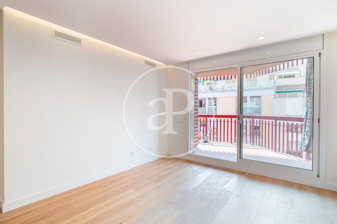 Bedroom of Flat for sale in  Barcelona Capital  with Air Conditioner, Heating and Terrace