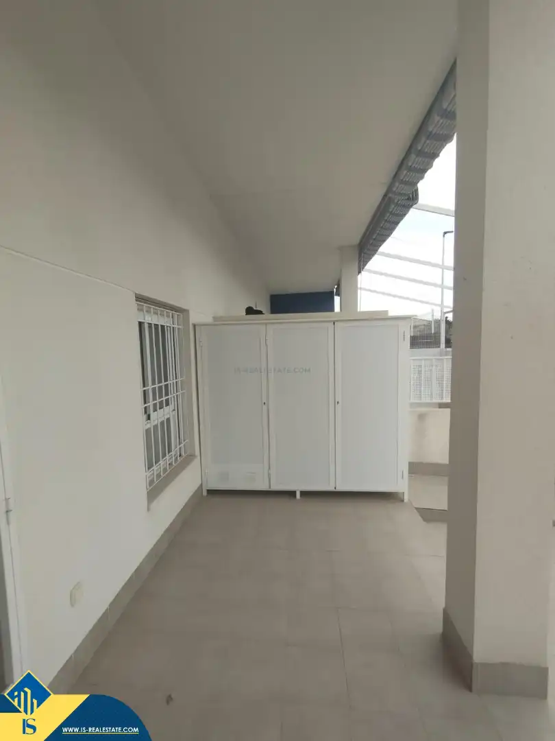 Vista exterior de Dúplex en venda en Torrevieja amb Terrassa i Moblat