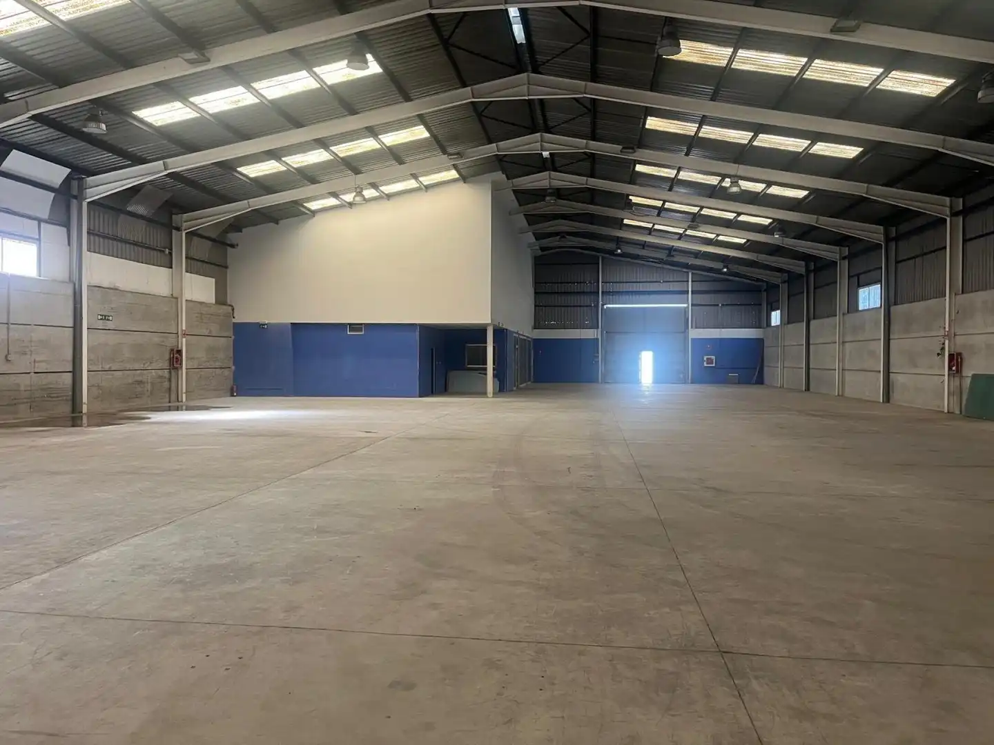 Local comercial en venda a Villanueva de Castellón, imagen 2