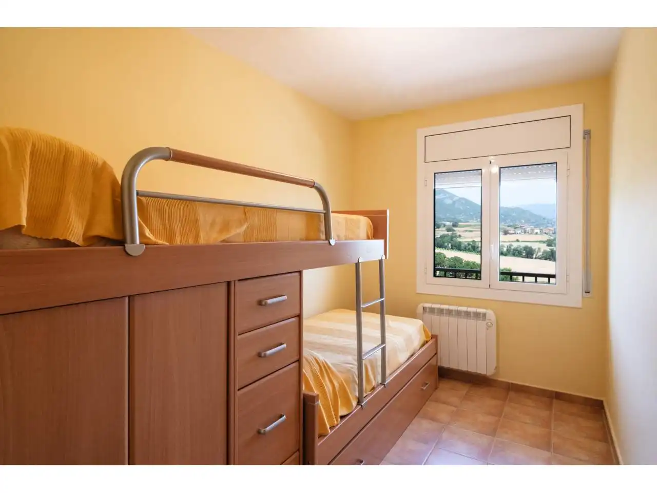 Habitación de Piso en venta en Avià con Calefacción y Balcón