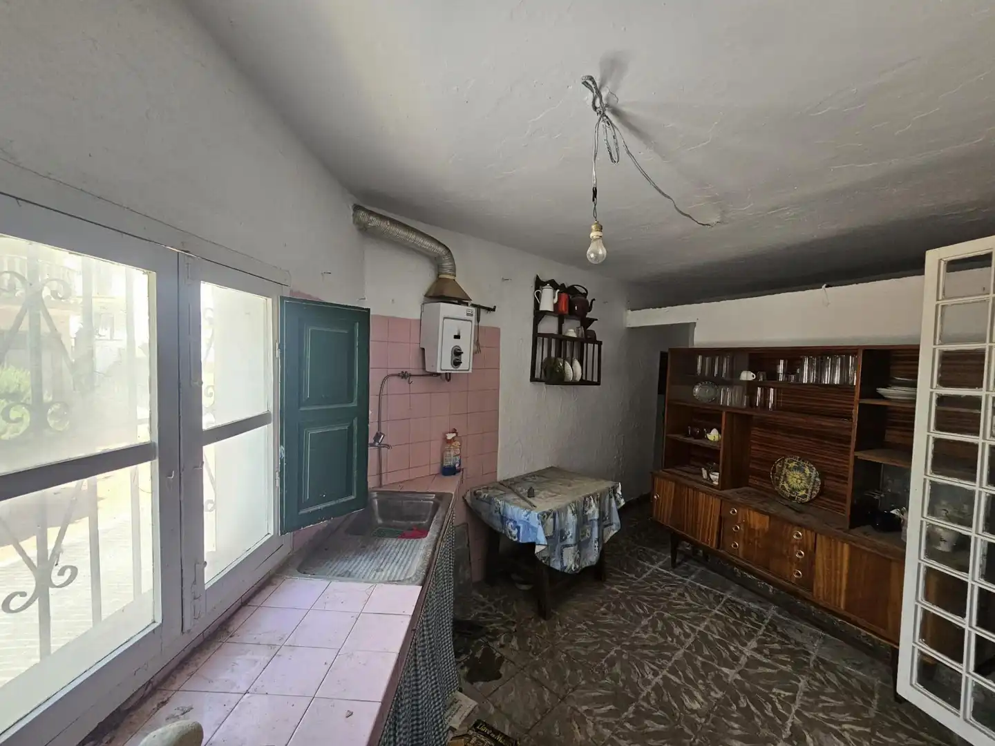 Kitchen of Houses for sale in Viñuela