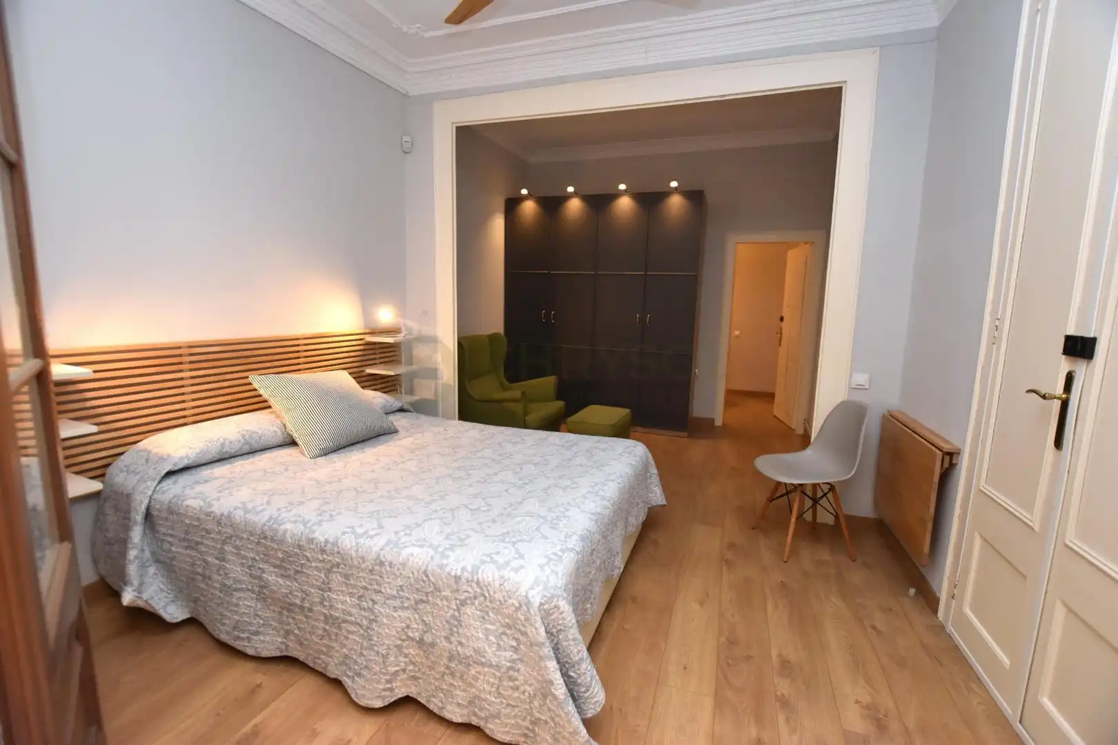 Schlafzimmer von Wohnung zum Verkauf in Barcelona mit Klimaanlage, Heizung und Parkett