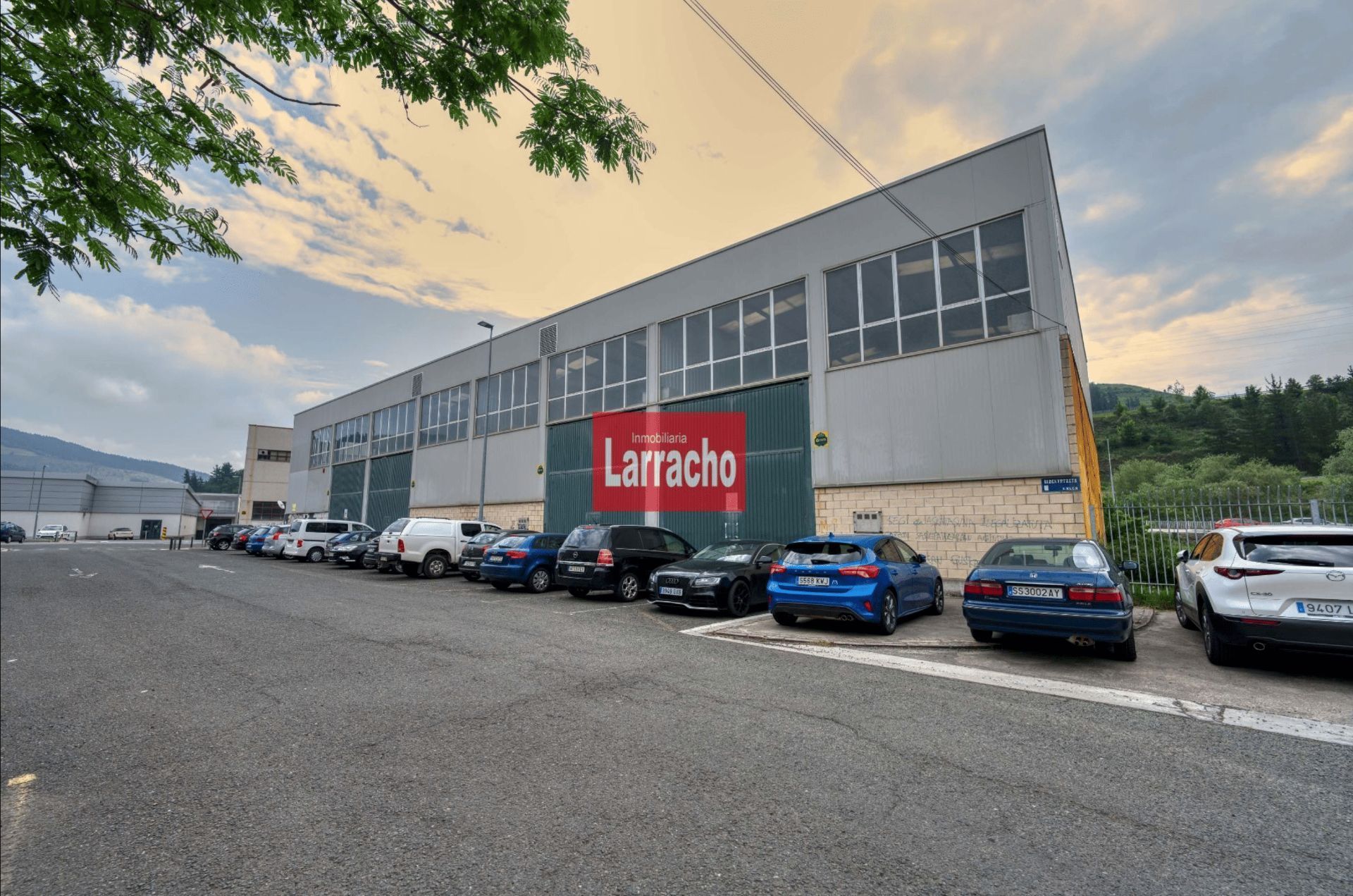 Exterior view of Industrial buildings to rent in Arrasate / Mondragón