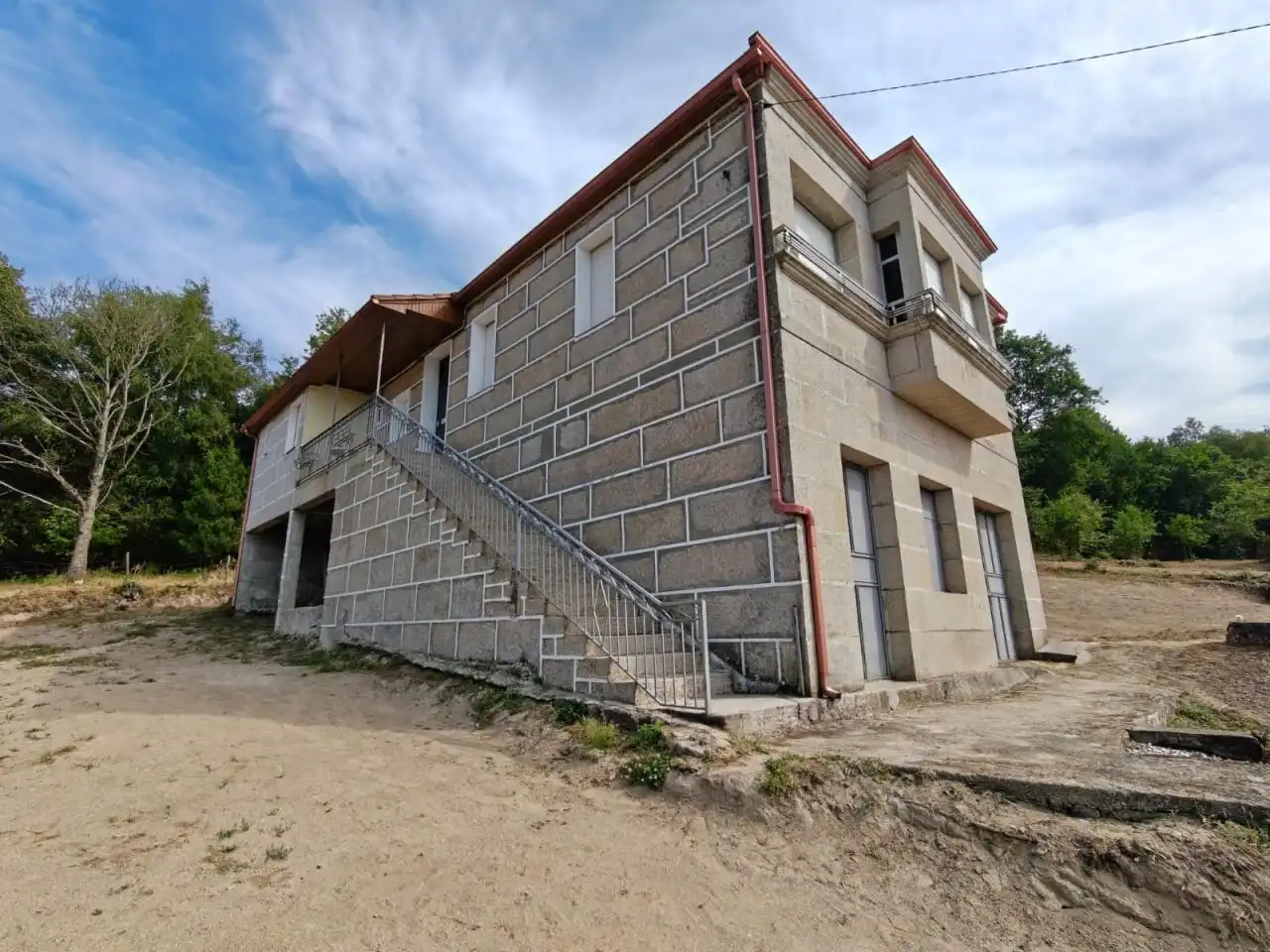 Vista exterior de Casa o xalet en venda en Allariz amb Calefacció, Jardí privat i Traster