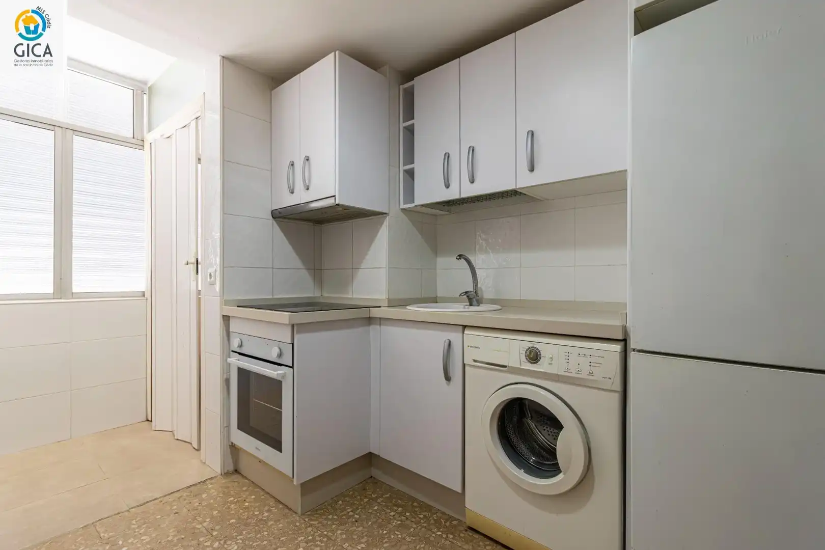 Kitchen of Flat for sale in Jerez de la Frontera  with Air Conditioner, Furnished and Community pool