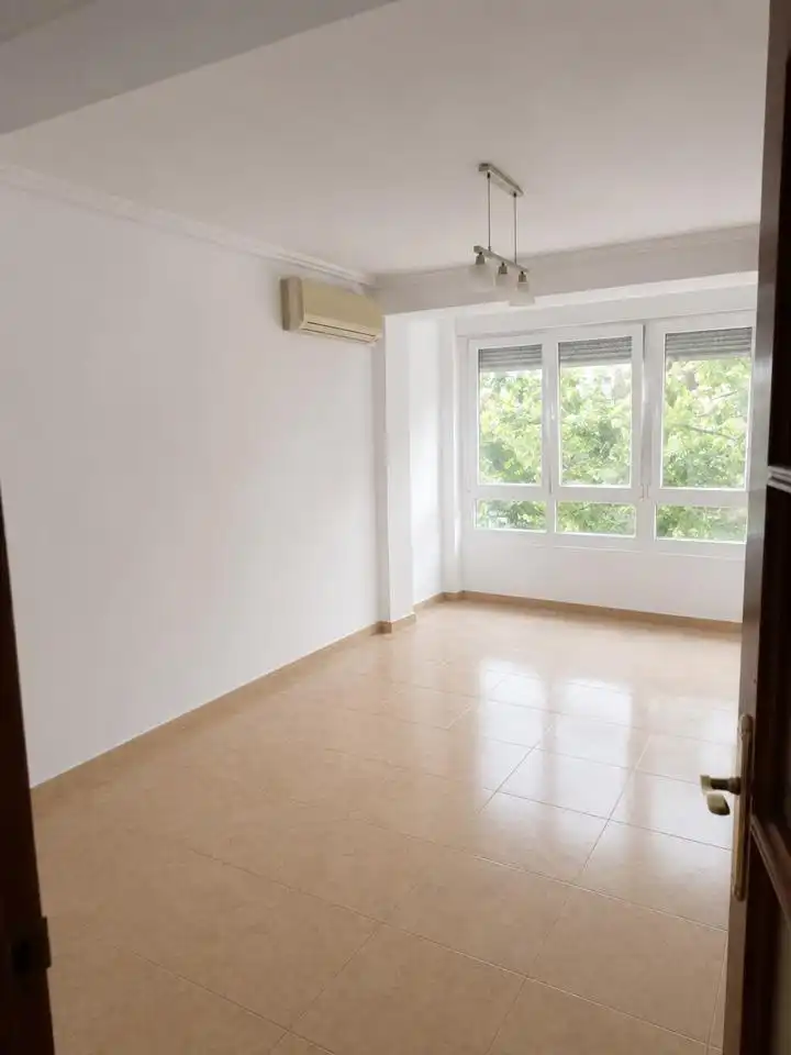 Habitación de Piso en venta en Madrid con Aire acondicionado y Calefacción
