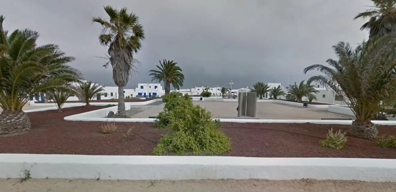 Casa adosada en venta en C/ Punta de La Sonda, La Graciosa
