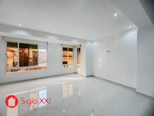 Piso en Venta en Hospital - Plaza del Real