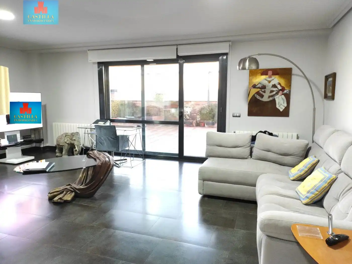 Sala de estar de Casa adosada en venta en Ávila con Aire acondicionado, Calefacción y Terraza