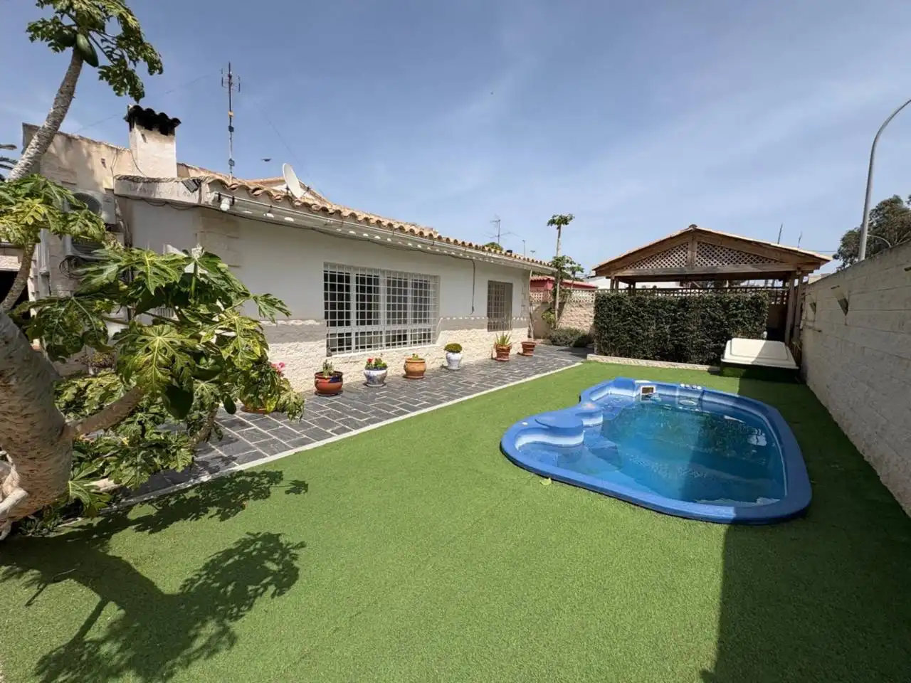 Piscina de Casa o chalet en venta en El Campello con Aire acondicionado, Jardín privado y Terraza