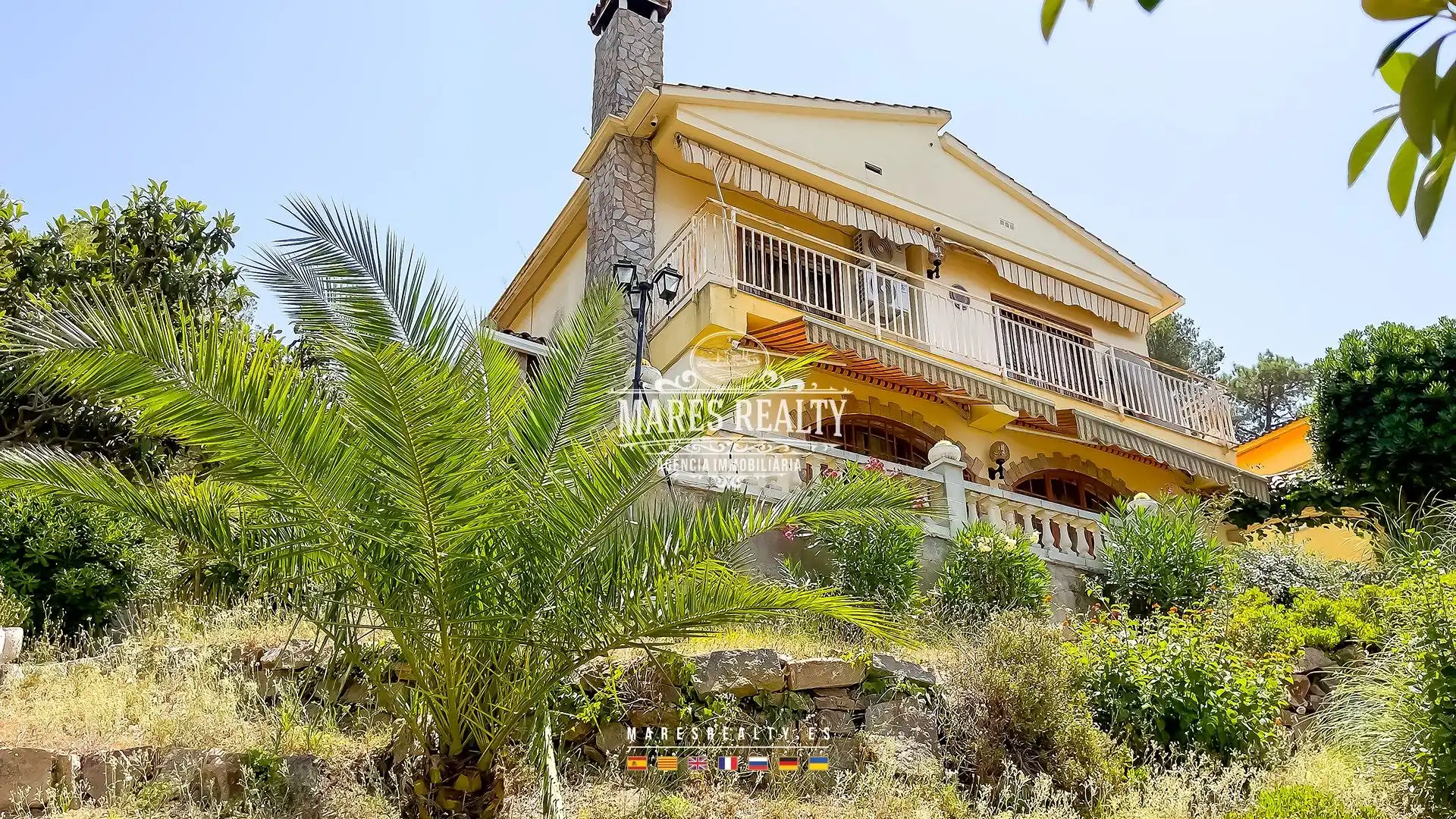 Außenansicht von Haus oder Chalet zum Verkauf in Lloret de Mar mit Klimaanlage, Heizung und Privatgarten