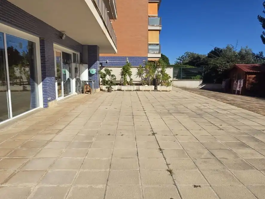 Business premises to rent in Carrer Castell de Tona 22, imagen 16