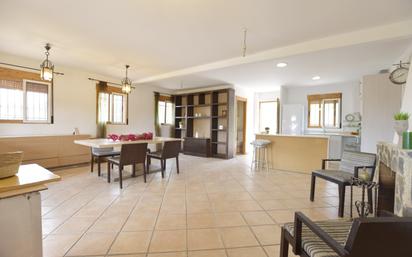 Sala d'estar de Casa o xalet en venda en Albalat dels Tarongers amb Aire condicionat, Jardí privat i Terrassa