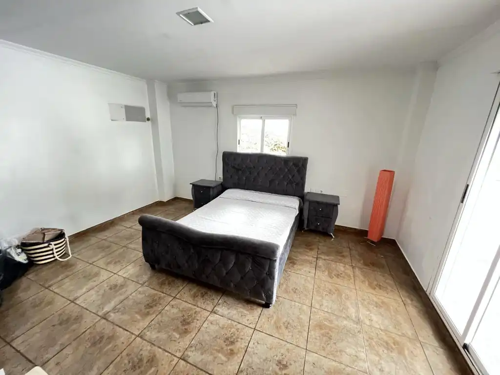 Habitación de Casa o chalet en venta en Alzira con Aire acondicionado, Jardín privado y Terraza