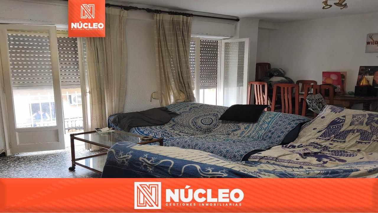 Dormitori de Apartament en venda en Elche / Elx amb Moblat, Forn i Rentadora