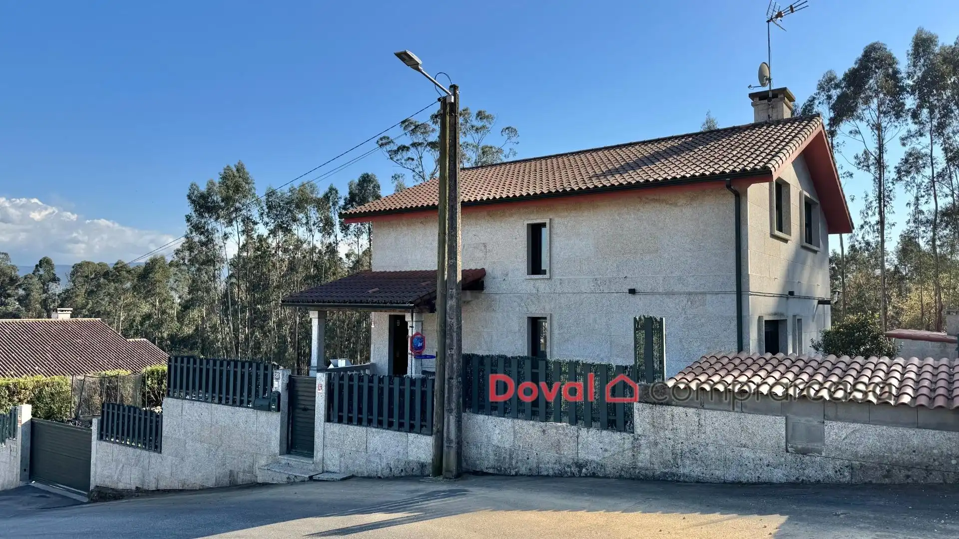 Vista exterior de Casa o xalet en venda en Salceda de Caselas amb Calefacció, Jardí privat i Terrassa