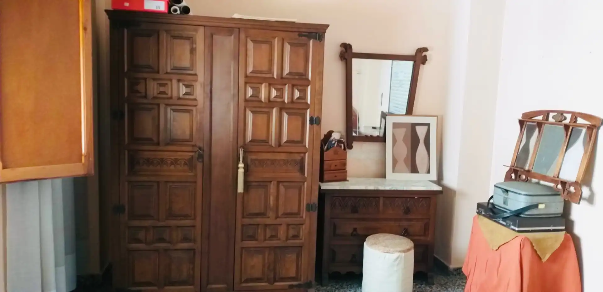 Dormitori de Casa o xalet en venda en Oliva amb Aire condicionat, Calefacció i Terrassa