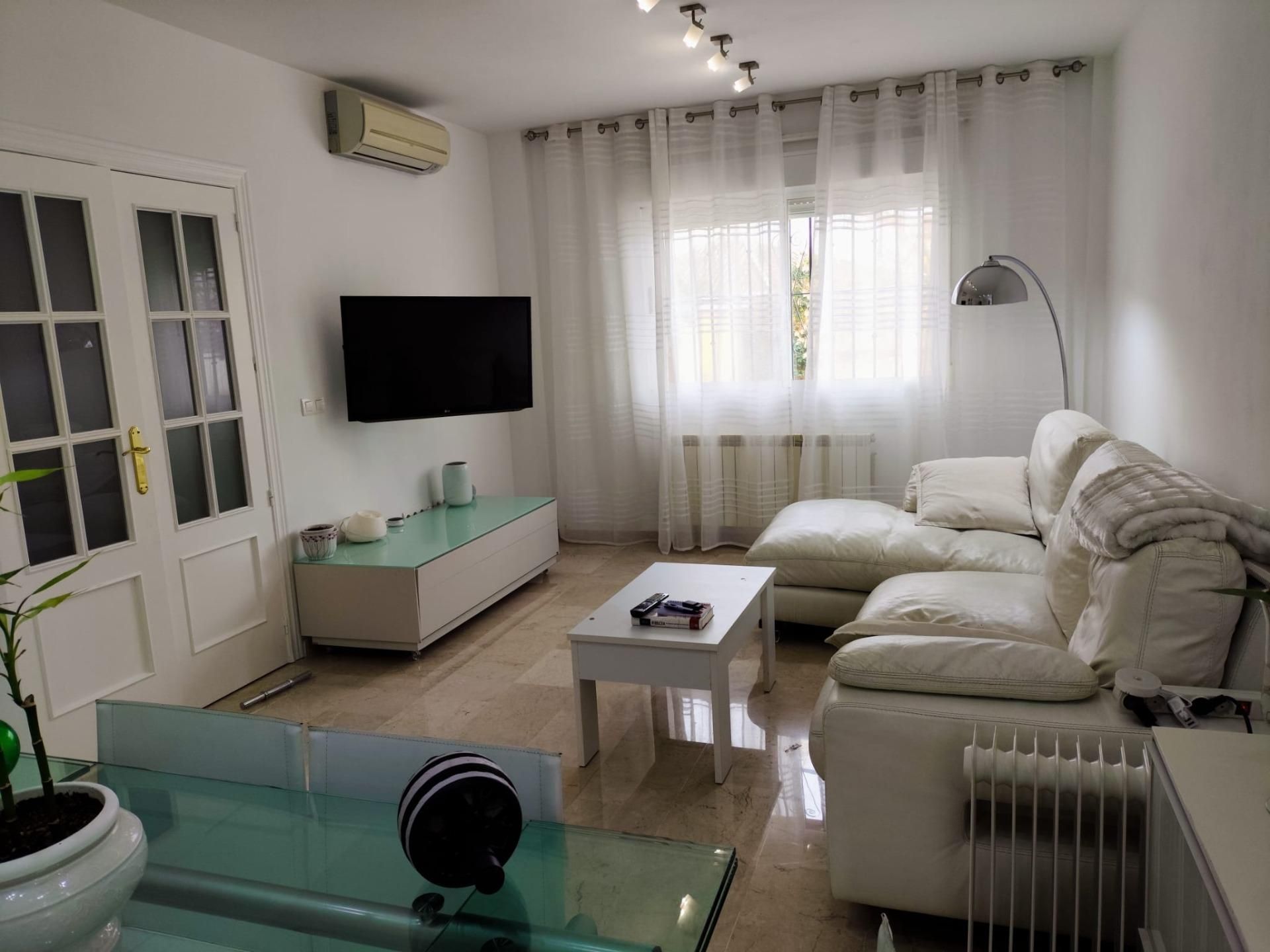 Single-family semi-detached to rent in  JERONIMO DE RUEDA, Cúllar Vega