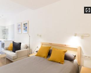 Bedroom of Flat to rent in  Barcelona Capital  with Air Conditioner, Heating and Furnished