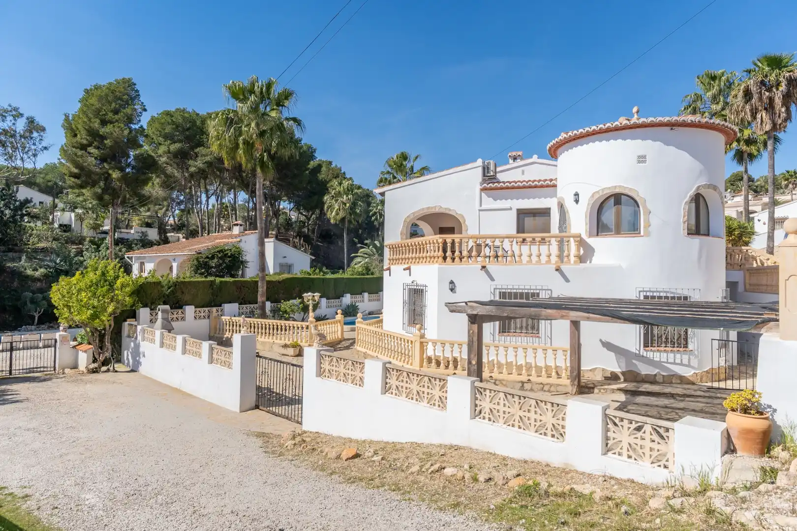 Außenansicht von Haus oder Chalet zum Verkauf in Moraira mit Klimaanlage