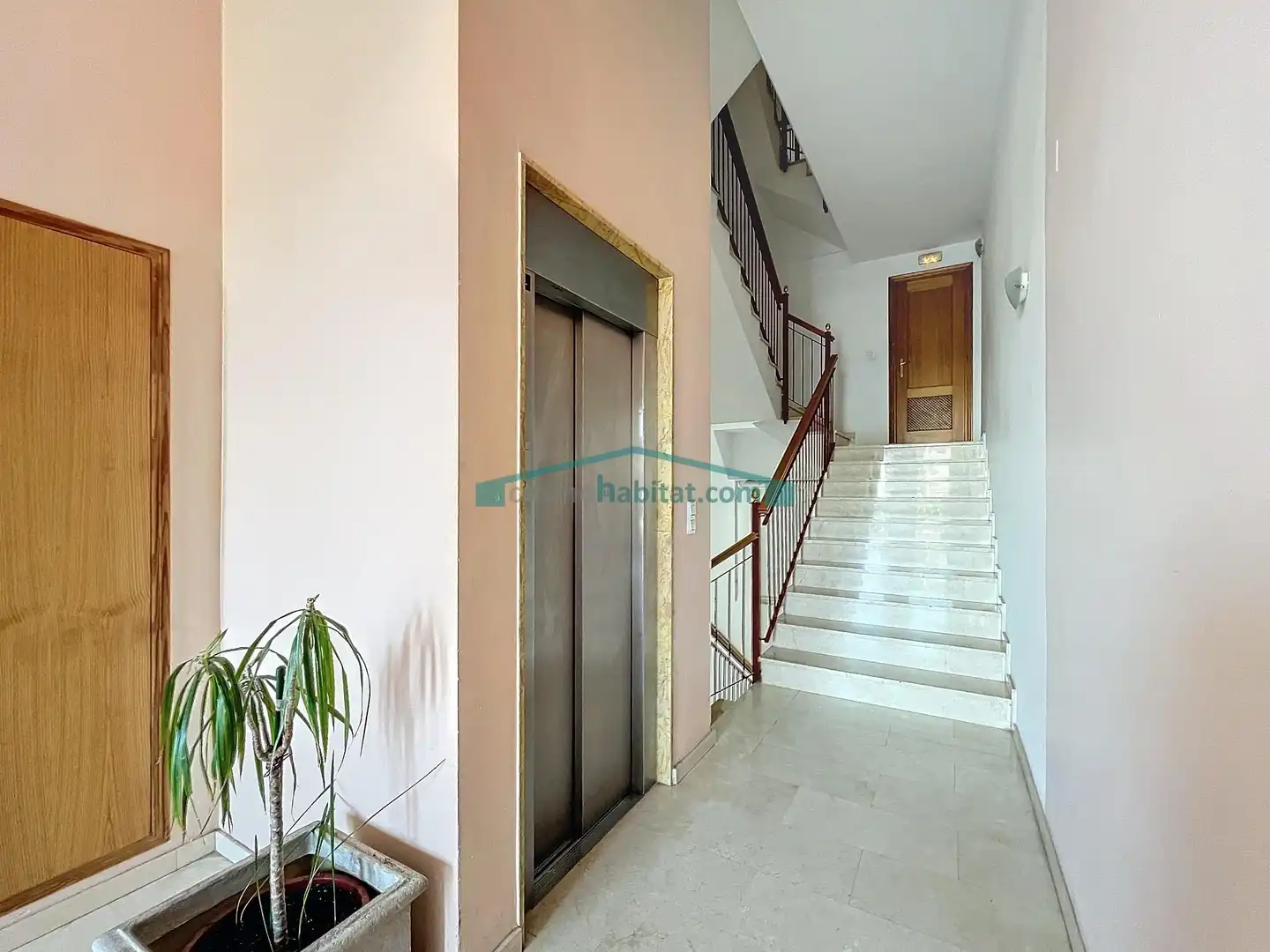 Wohnung zur Miete in L'Eliana mit Klimaanlage, Heizung und Privatgarten