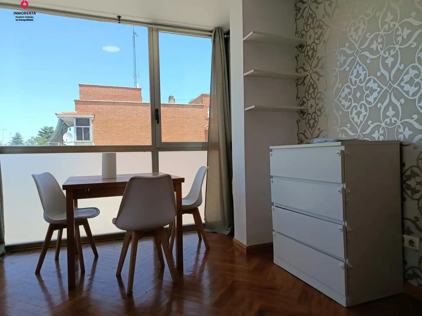 Schlafzimmer von Wohnungen zur Miete in Madrid mit Klimaanlage, Heizung und Parkett
