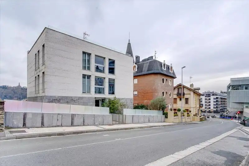Garaje en venta en CUESTA DE ALDAPETA, Área Romántica