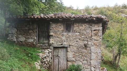 Foto 3 de Finca rústica en venda a N/a, -1, Parres, Asturias