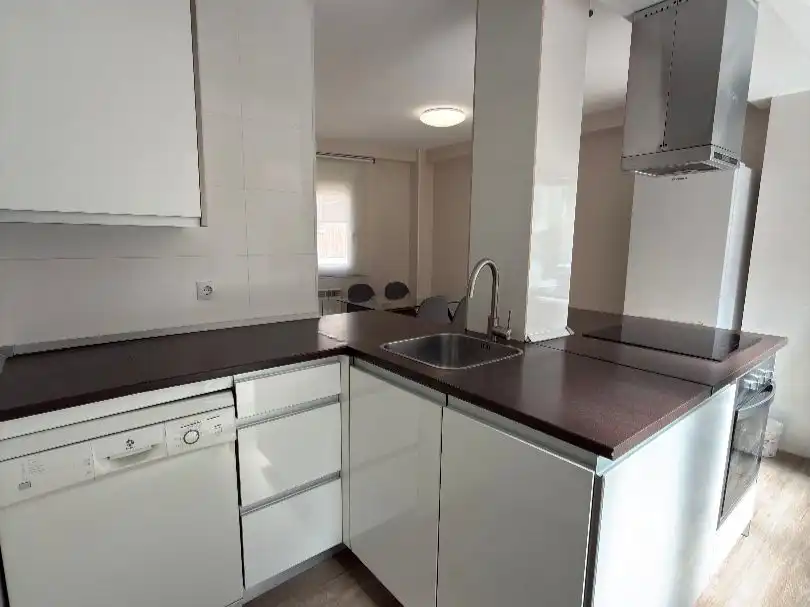 Küche von Wohnung zur Miete in Alcalá de Henares mit Klimaanlage und Terrasse