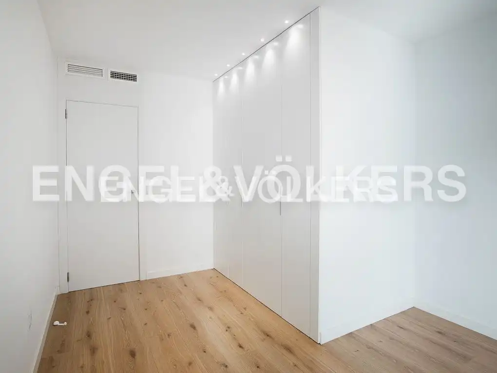 Flat for sale in Parque Ribalta - Plaza de Toros