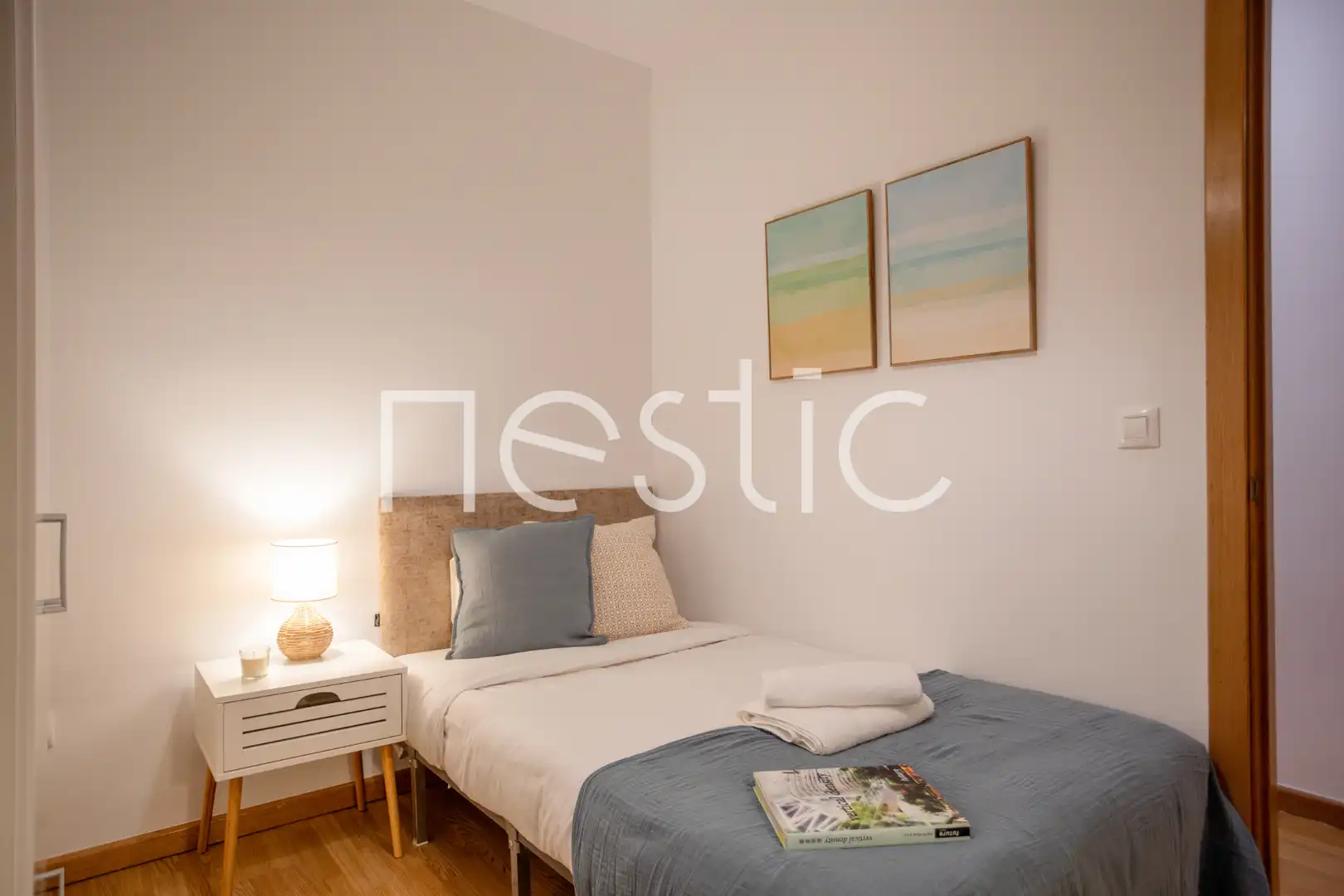 Schlafzimmer von Wohnungen zur Miete in Madrid mit Klimaanlage, Heizung und Möbliert