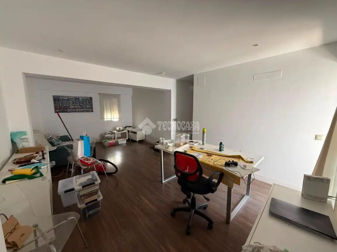Piso en venta en Valencia con Parquet y Alarma