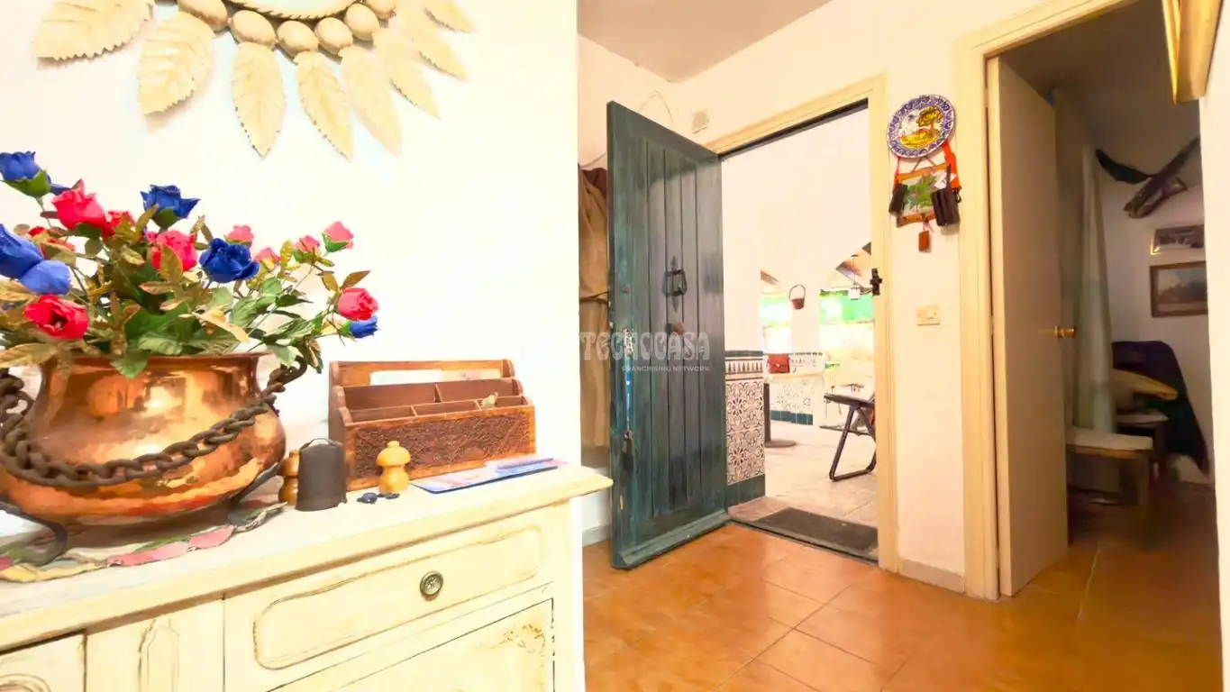 Casa adosada en venda en Los Barrios amb Terrassa, Traster i Balcó