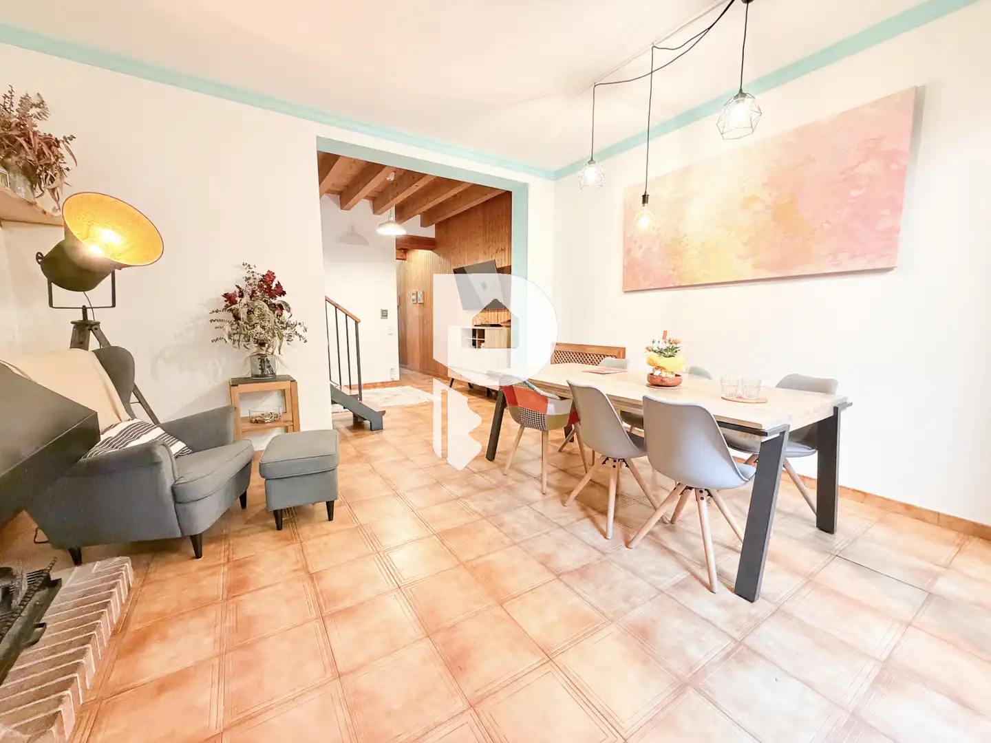 Comedor de Casa adosada en venta en Sant Vicenç Dels Horts con Aire acondicionado, Calefacción y Jardín privado