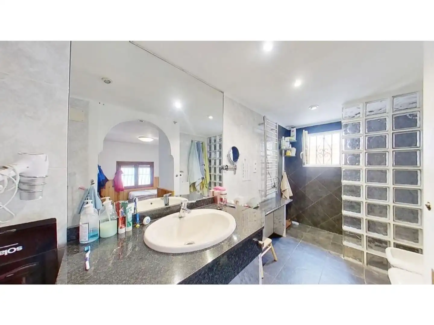 Baño de Casa o chalet en venta en Benifairó de les Valls con Aire acondicionado, Calefacción y Jardín privado