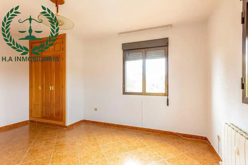 Bedroom of Houses for sale in Pedrezuela  with Air Conditioner, Heating and Terrace