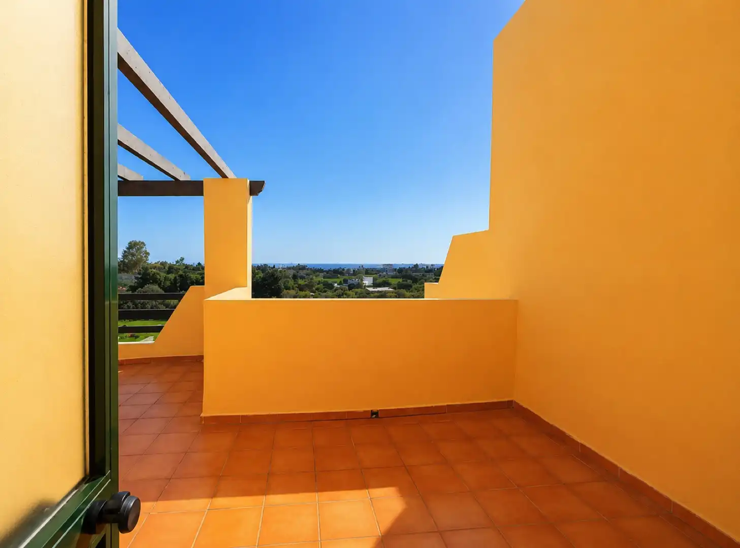 Terrassa de Àtic en venda en Estepona amb Aire condicionat, Terrassa i Piscina