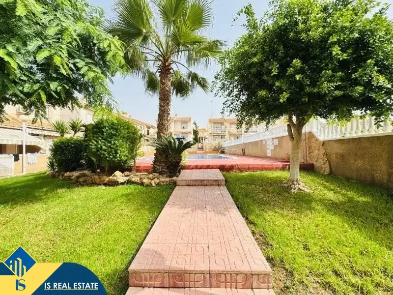 Bungalow amb piscina en venda a Nueva Torrevieja - Aguas Nuevas, imagen 25