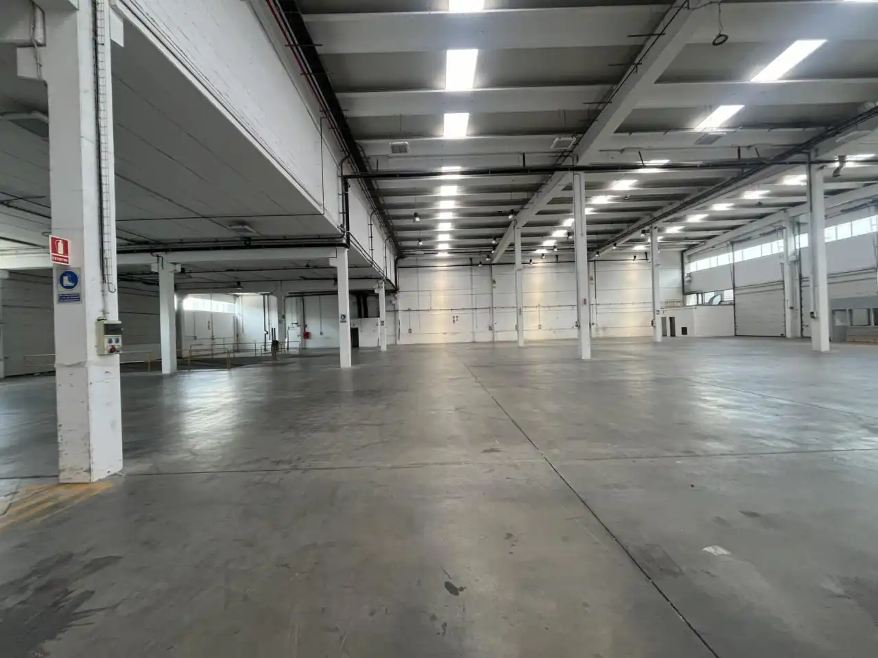 Fabrikhallen zur Miete in Llinars del Vallès