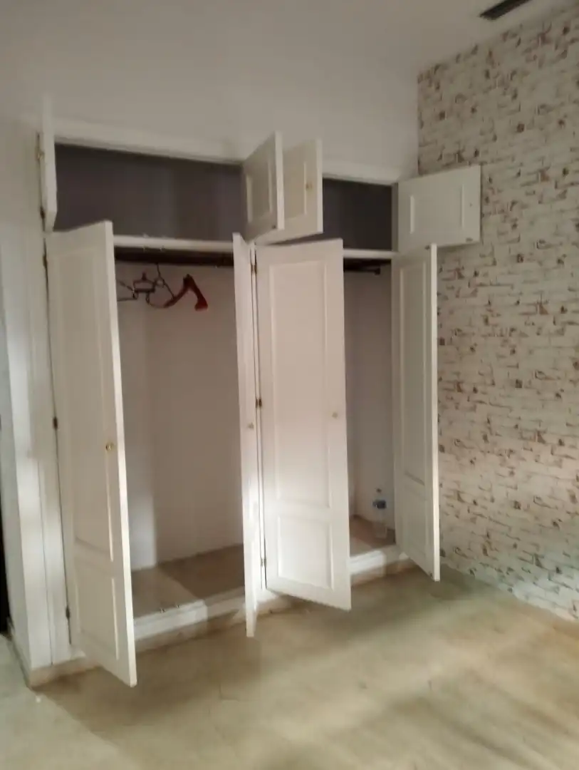 Schlafzimmer von Erdgeschoss zum Verkauf in  Sevilla Capital