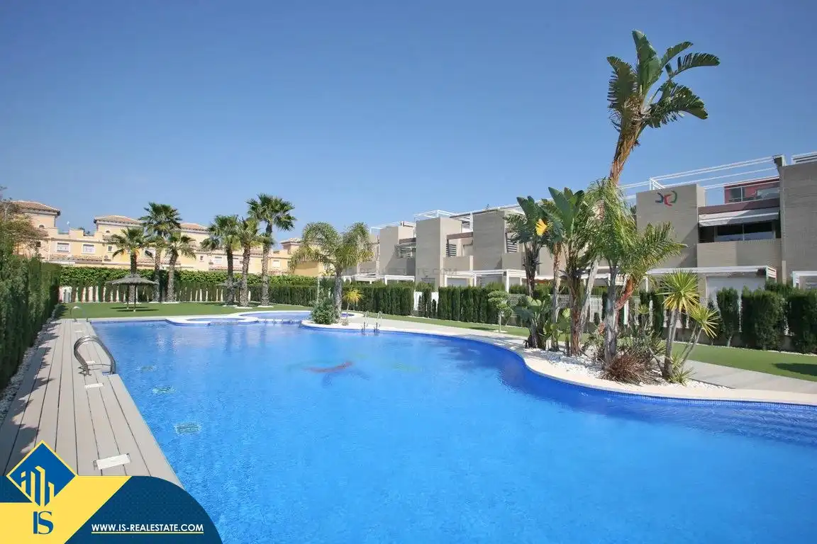 Bungalow amb piscina en venda a Nueva Torrevieja - Aguas Nuevas, imagen 54
