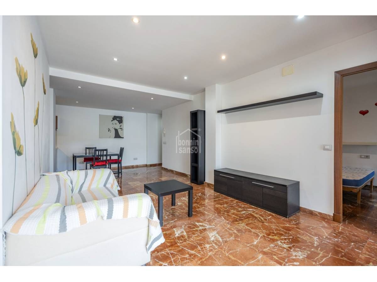 Sala d'estar de Apartament en venda en Ciutadella de Menorca amb Terrassa i Moblat