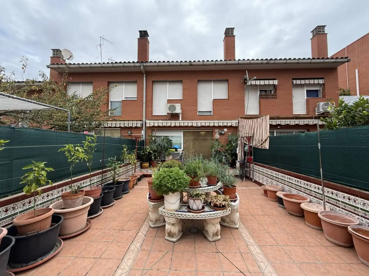 Garden of Houses for sale in Terrassa  with Air Conditioner, Heating and Private garden