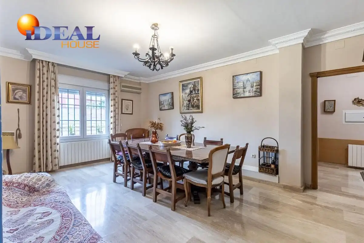 Detached house with terrace for sale in Calle Calle Sauce, imagen 9