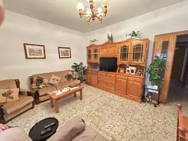 Sala de estar de Casa o chalet en venta en Villamanrique con Terraza, Trastero y Amueblado