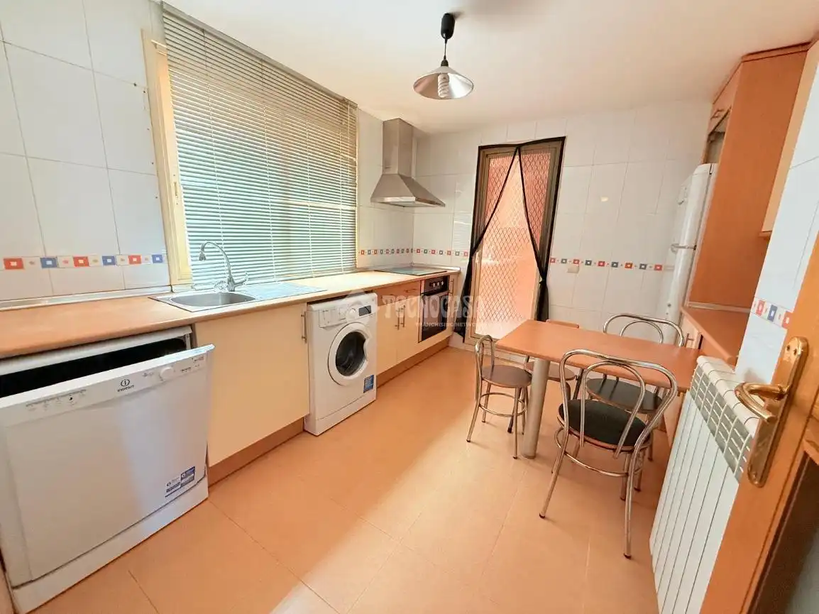 Kitchen of Flat for sale in Valdemoro  with Heating and Storage room