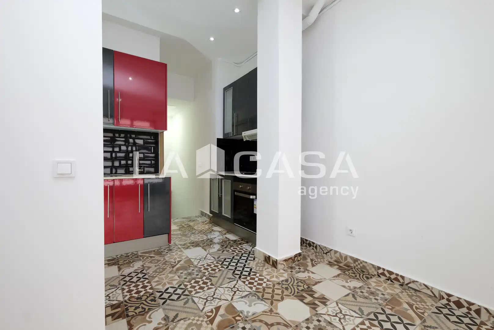 Local comercial en venda a Nou Barris, imagen 2